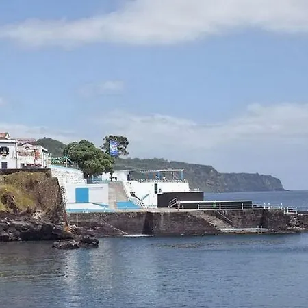 Azores - Ana's Place ゲストハウス