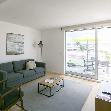 ゲストハウス Azores - Ana's Place 3*